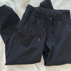 Lululemon black jogger pants